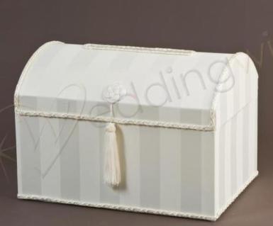 treasure chest card