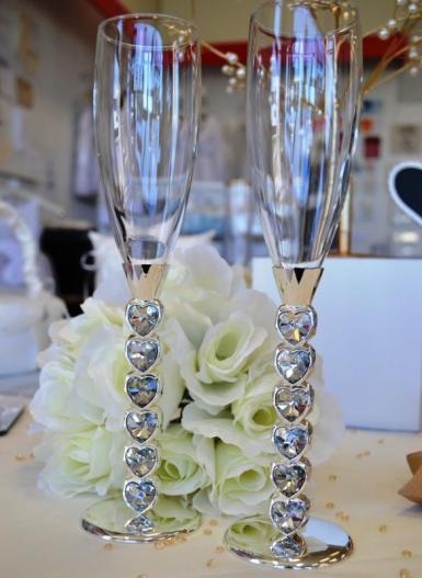 Wedding  Diamante Heart Stem Champagne Toasting Flutes Image 1