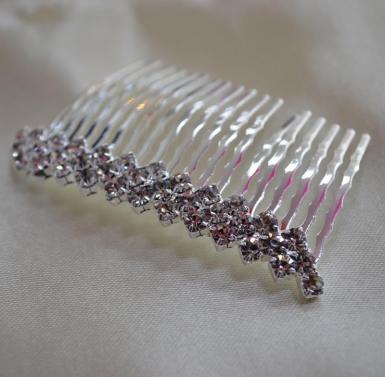 Wedding  Crystal Flower Girl Hair Comb Image 1