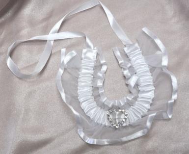 Wedding  Diamante Heart Satin and Organza Horseshoe Image 1