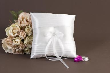 Wedding  Classic White Ring Pillow with Pleats and Bow Image 1