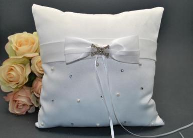 Wedding  Diamante Buckle Ring Pillow Image 1
