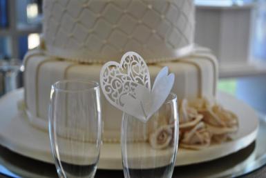 Wedding  Heart Wine Glass Placecard - White or Silver x 10 Image 1