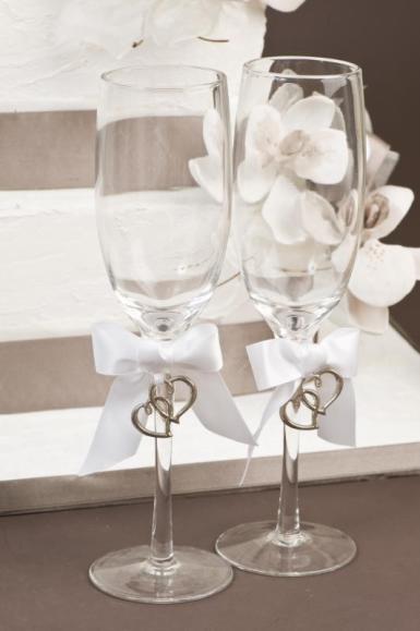 Wedding  Sweethearts Toasting Flutes Image 1