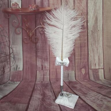 Wedding  Crystal Hearts Quill Pen Image 1