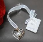 Charm with gold or silver heart and pearl image