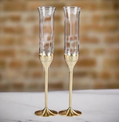 Wedding  Vera Wang Love Knots Gold Toasting Flutes Image 1