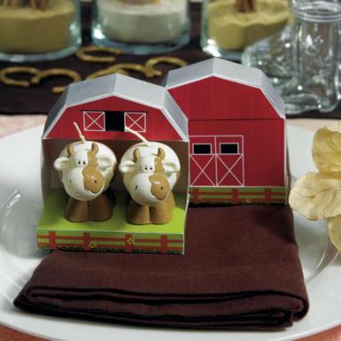 Wedding  Miniature Cow Candles in Novelty Barn Gift Box Image 1
